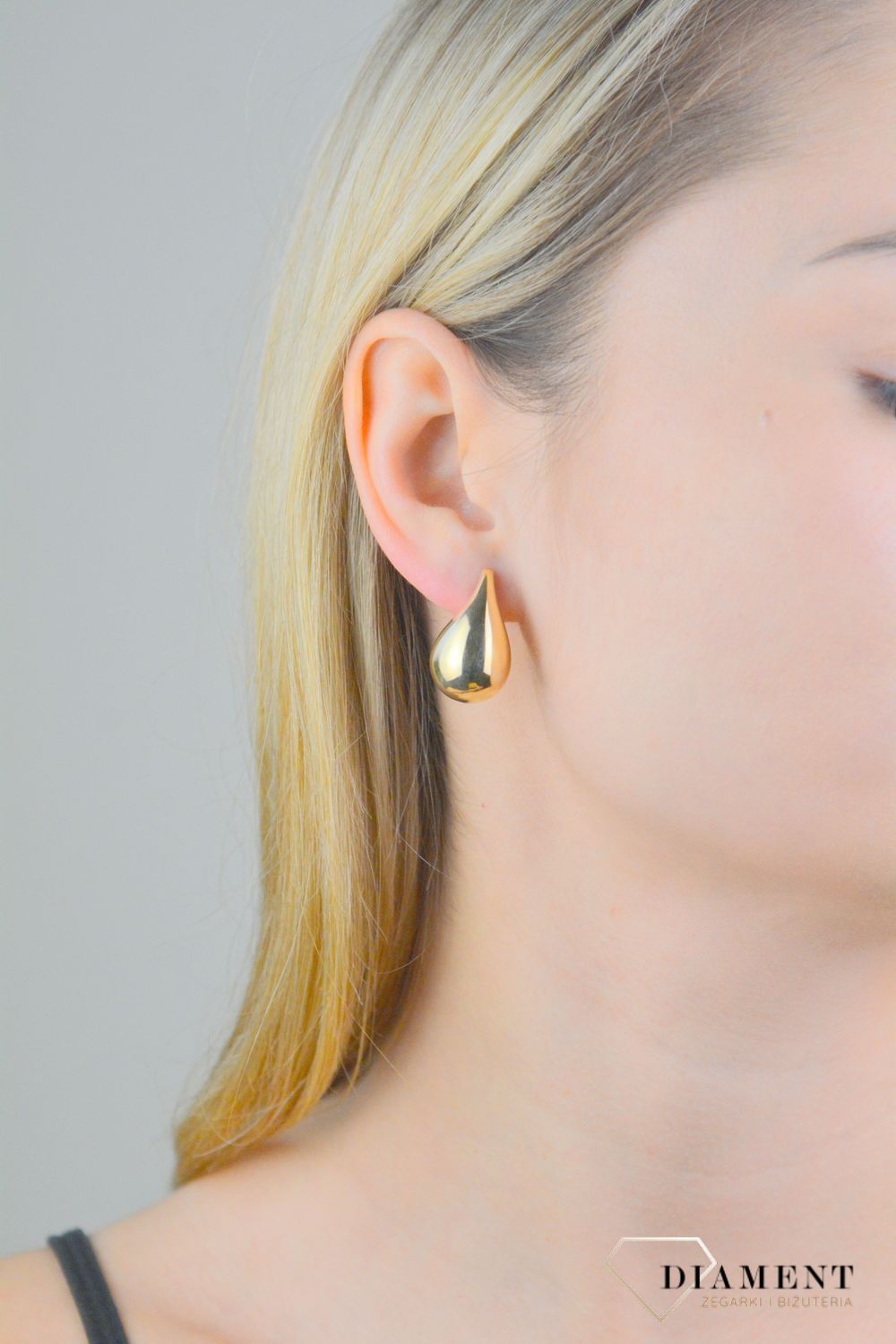 Kolczyki złote łezki próba 375, KL 12164D 375 Stylowe kolczyki wykonane z wysokiej jakości złota próby 375. Kolczyki to ponadczasowa biżuteria, która pasuje do każdego rodzaju stylizacji. Dzięki tak wyjątkowej formie kolczyki te prze.jpg